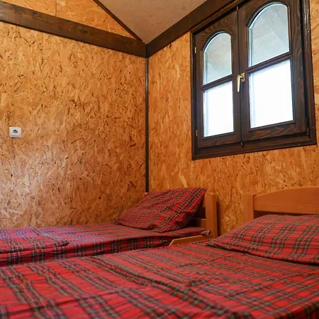 Kuca Na Drvetu Holiday home Novi Becej